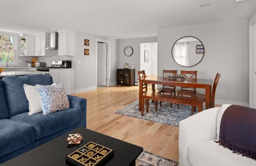 Black Bear Run House | Chic 4-bedroom house in Stowe for a memorable getaway