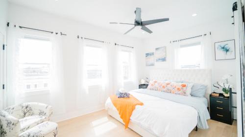 Park View Villa | Chic 4BR DC Retreat -Rooftop & Free Parking!
