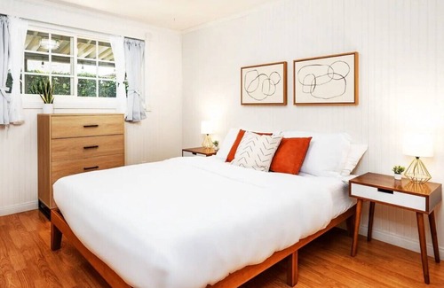 Fullerton House | Chic 4BR Entertainer / Arcade / CLOSE to Disney