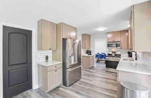 Wasco House | Chic 4BR Escape w/Game Room – LCP Collection