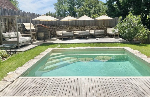 Saint-Rabier Apartment | Chic and cosy studio in a Périgord noir hamlet, near Hautefort/Montignac