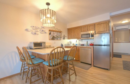 Bayfield Condo | Chic and Modern Beach Front Condo with Lake Views