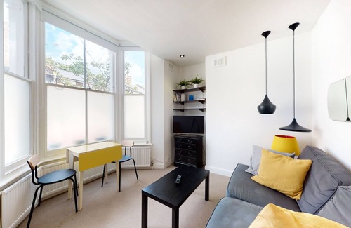 Addison Apartment | Chic Apartment Steps from Westfield London