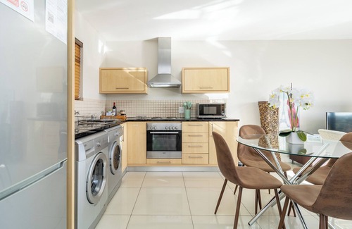 Century City Apartment | Chic apartment with 1 bedroom and WiFi, fitness room in delightful Cape Town