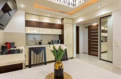 Srodmiescie Połnocne Apartment | Chic Apartments - Modern and Cozy - Central Location - Grzybowska 5