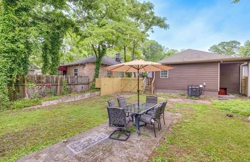 Washington Park House | Chic Atlanta Home: Close to Downtown & Stadiums