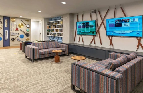 West End Hotel | Chic Austin Resort Conveniently Located Downtown!