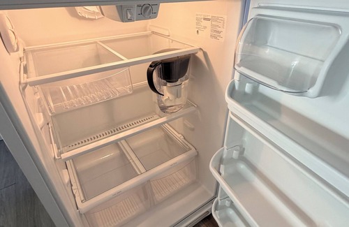 Mid Beach Apartment | Chic Beachside Retreat-Walk to the Ocean