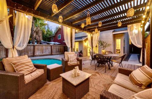 Raisin House | Chic Boho 3BR Home Near Woodward Park