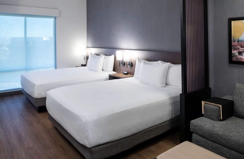 Tempe Hotel | Chic & Central Tempe Location – Pool, Gym, Near Phoenix Fun - 3 Units