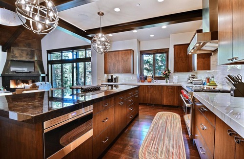 Park City House | Chic Colony Ski-in Ski Out Villa Direct Access to Adventures at Park City Resort Hot Tub Gym