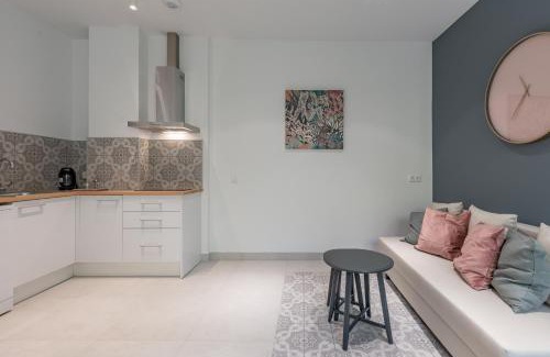 La Petxina Apartment | Chic & Comfortable Apartment, Private Terrace