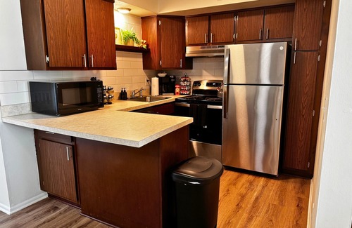 Royal Oak Apartment | Chic Downtown 1BR Stay in Downtown Royal Oak