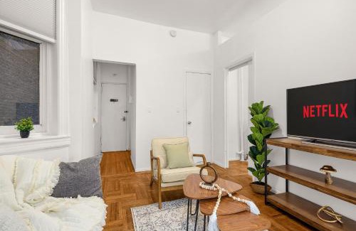Ukrainian Village Apartment | Chic East Village Retreat Comfort in Heart of NYC