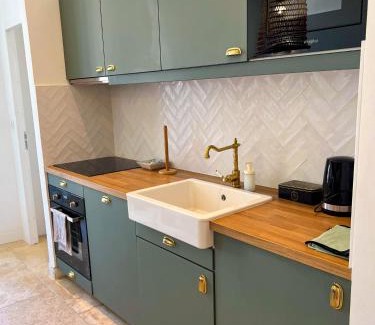 Saint-Lambert Apartment | Chic et Bohème à Endoume, à Deux Pas du Vieux-Port