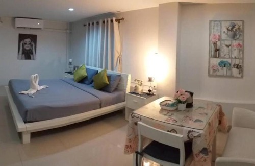 Talat Hotel | Chic Hotel Suratthani