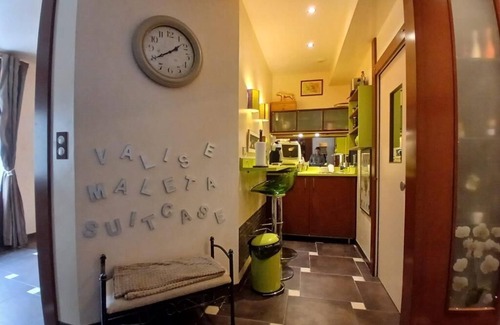 Orange Apartment | Chic loft in the heart of Orange