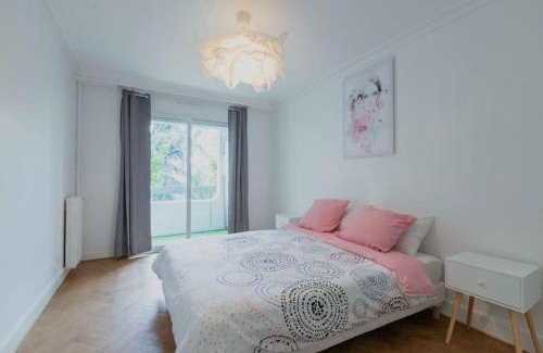 Saint-Lambert Apartment | Chic! Porte de Versailles, Parking, Proche Métro