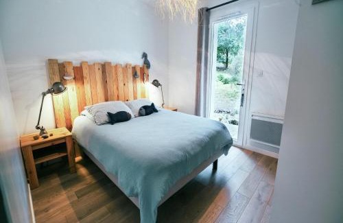 Maubuisson House | Chic Retreat by the Dunes