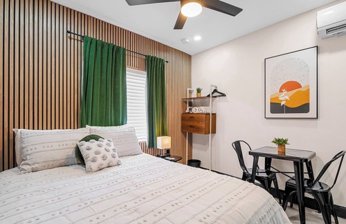 West Avenue Hotel | Chic SoBe Studio | Free Parking & More