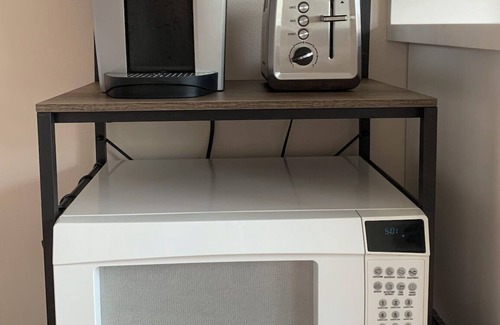 Ventura Apartment | Chic Spanish-Style Guest Suite. Ventura, CA with AC, WiFi