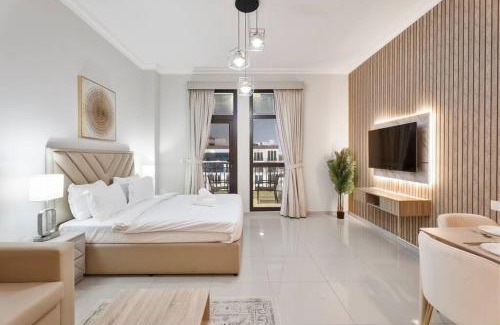 Al Barsha Apartment | Chic Studio Stay with Gym, Pool, and Kitchenette