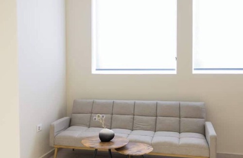 Qender Hotel | Chic Warehouse Loft in Central Saranda – Walk to Port & Promenade!