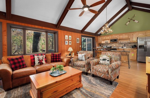 Big Canoe Condo | Chickadee's Lake Lookout - Big Canoe