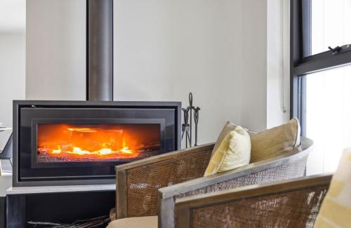 Jindabyne House | Chilam C