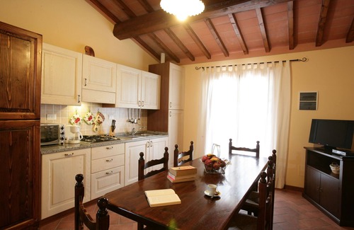 Montaione Apartment | Child friendly resort with pool and games, T1B