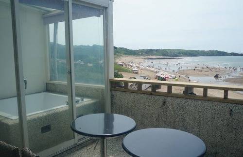 Shimen District Bed & Breakfast | Chill Chill House