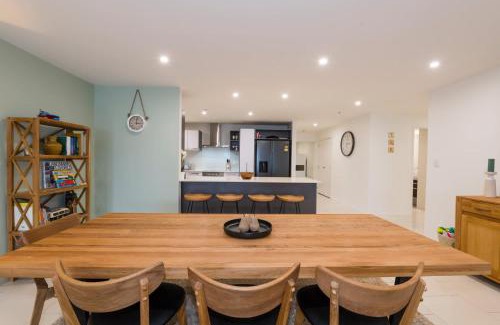 Mount Maunganui Apartment | Chilling at the Cayman