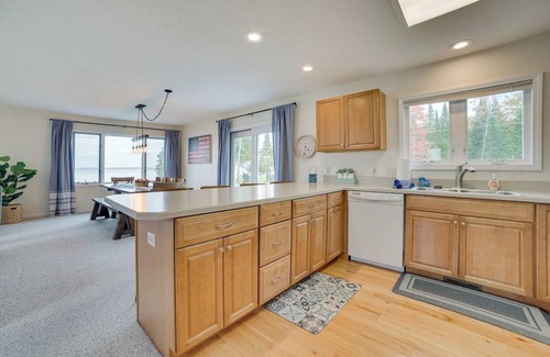 Prudenville House | Chillwater Lakehouse at Houghton Lake