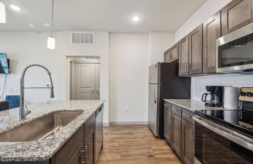 Cleburne Apartment | Chisholm Trace 1235 I Spacious 1 Bed 1 Bath