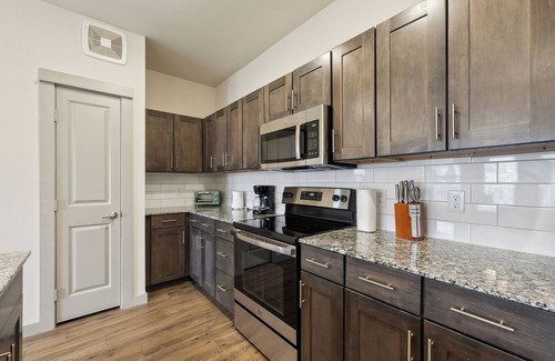 Cleburne Apartment | Chisholm Trace 933 I Spacious 1Bed 1 Bath