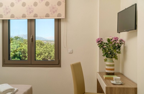 Atsipópoulon Villa | Chloe,New Luxurious modern villa, private big pool, picturesque surroundings