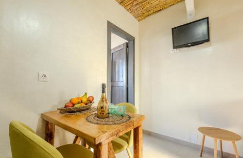 Stegna Apartment | Christos studios and family apartments