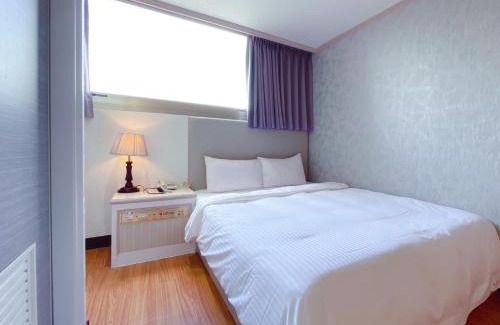 Gongguan Hotel | Chrysler Hotel