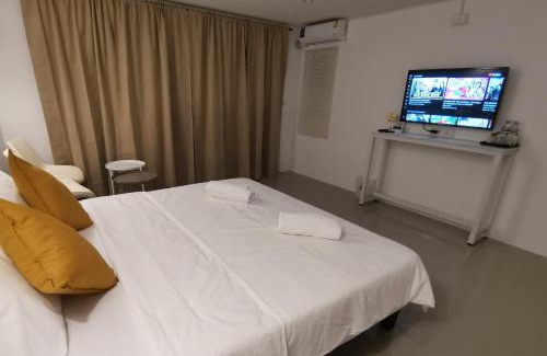 Mae Nam Hotel | Chu-Cha's Rooms