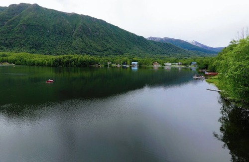 Chugiak Cabin | Chugiak Lake Cabin