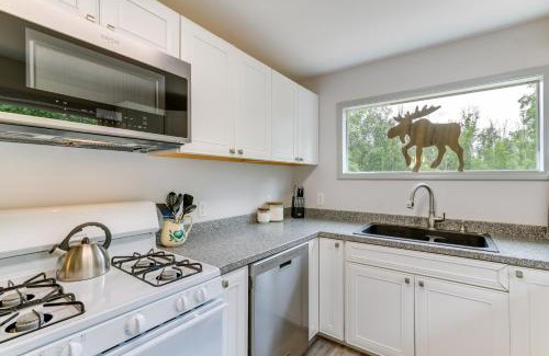 Anchorage House | Chugiak Moose Cottage Near Chugach State Park!