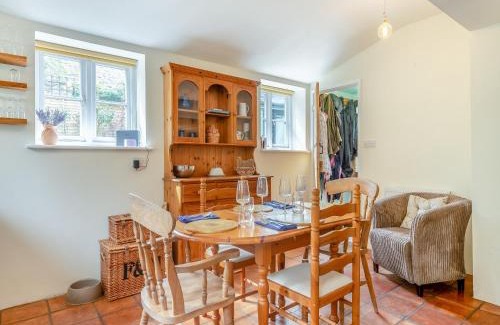 Gillingham House | Church House Cottage