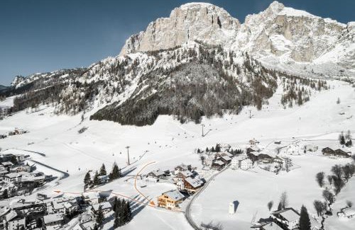 Colfosco House | Ciasa Altonn