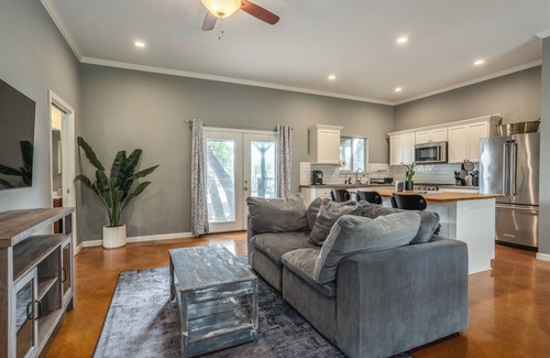 Dripping Springs House | Cielo Estate: Pool+Hot Tub ~Sports Courts~ 3 Acres