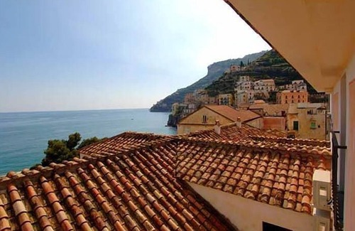 Minori Apartment | Ciliegia by Amalfivacation.it - Sea View, Few Steps from the Beach