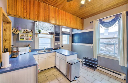 Clifton Heights House | Cincinnati Home w/Deck & Private Hot Tub!