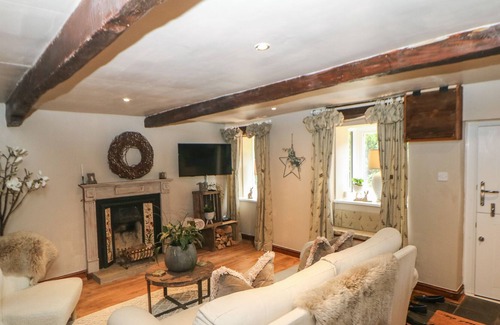 Hepworth Cottage | CINDERS COTTAGE, pet friendly, luxury holiday cottage in Holmfirth