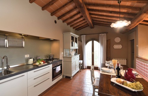 Casole d'Elsa Apartment | Cipresso, Piettorri, Casole d'Elsa, Siena and Chianti