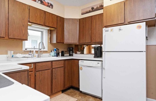 Great Falls House | City Cabin Retreat Ground Suite