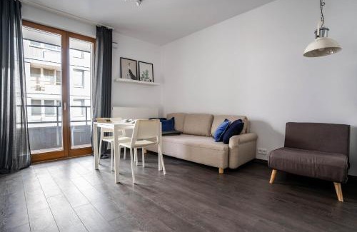 Muranow Apartment | City Center Apartments - Metro 250m - Old Town - Private Underground Parking